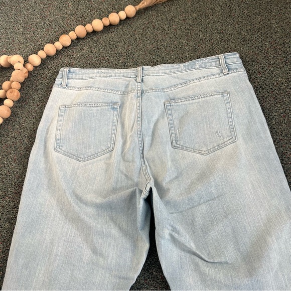 WILD FABLE Light Medium Wash Blue Straight Skinny Jeans Distressed Pants Sz 16 - Picture 13 of 16